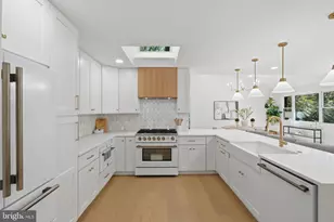6404 W Halbert Rd, Bethesda, MD 20817 - Photo 14
