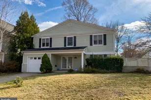 4105 Edgevale Ct, Chevy Chase, MD 20815 - Photo 1