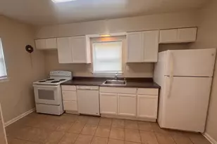 11203 Dodson Ln, Silver Spring, MD 20902 - Photo 4