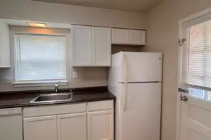 11203 Dodson Ln, Silver Spring, MD 20902 - Photo 14
