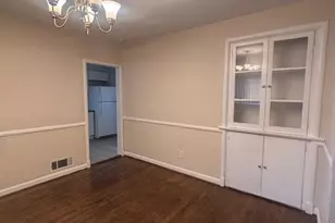 11203 Dodson Ln, Silver Spring, MD 20902 - Photo 12
