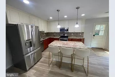 9609 Barkston Court, Rockville, MD 20850 - Photo 2