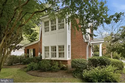 6100 Gloster Road, Bethesda, MD 20816 - Photo 2