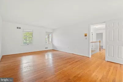 9601 Persimmon Tree Road, Potomac, MD 20854 - Photo 36