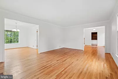 9601 Persimmon Tree Road, Potomac, MD 20854 - Photo 6