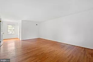 9601 Persimmon Tree Rd, Potomac, MD 20854 - Photo 34
