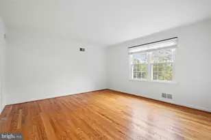 9601 Persimmon Tree Rd, Potomac, MD 20854 - Photo 30