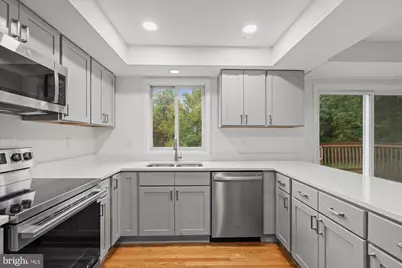9601 Persimmon Tree Road, Potomac, MD 20854 - Photo 12