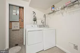 8266 Amity Cir, Gaithersburg, MD 20877 - Photo 20