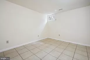 8266 Amity Cir, Gaithersburg, MD 20877 - Photo 16