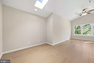 18500 Boysenberry Dr, Gaithersburg, MD 20879 - Photo 6