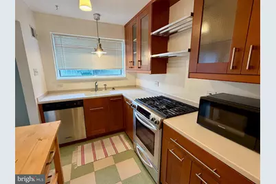10506 Weymouth Street #204, Bethesda, MD 20814 - Photo 2