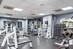 5225 Pooks Hill Rd, Bethesda, MD 20814 - Photo 2