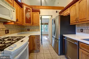 1224 Simmons Dr, Rockville, MD 20851 - Photo 10