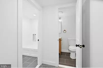9424 Colesville Road, Silver Spring, MD 20901 - Photo 38