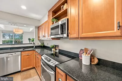 10819 Hampton Mill Ter #608 (Unit Door #110) Terrace, Rockville, MD 20852 - Photo 8