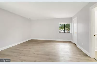 114 Monroe Street #114-10, Rockville, MD 20850 - Photo 10