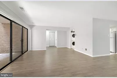 114 Monroe Street #114-10, Rockville, MD 20850 - Photo 2