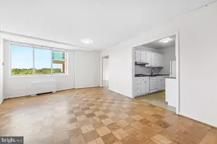 10401 Grosvenor Pl, Rockville, MD 20852 - Photo 1