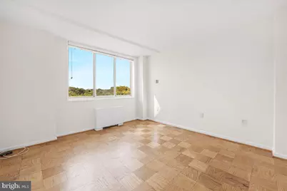 10401 Grosvenor Place #1428, Rockville, MD 20852 - Photo 2