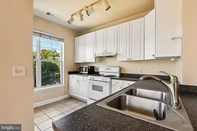 501 Hungerford Drive #244, Rockville, MD 20850 - Photo 12