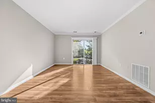 18302 Streamside Dr, Gaithersburg, MD 20879 - Photo 2
