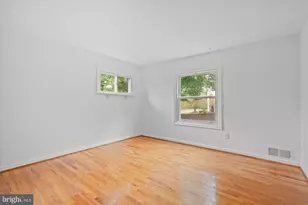 11200 Hunt Club Dr, Potomac, MD 20854 - Photo 22