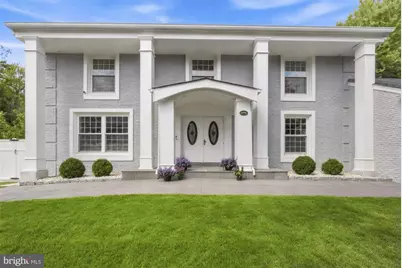 10904 Gainsborough Road, Potomac, MD 20854 - Photo 2