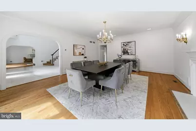 9801 Bentcross Drive, Potomac, MD 20854 - Photo 12