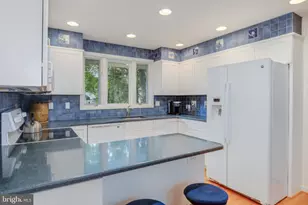 5408 Surrey St, Chevy Chase, MD 20815 - Photo 10
