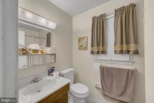 10807 McComas Ct, Kensington, MD 20895 - Photo 20
