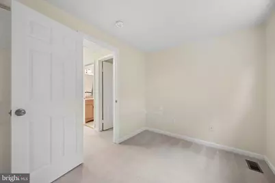19904 Buhrstone Drive, Gaithersburg, MD 20886 - Photo 32