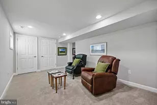 8810 Hawkins Ln, Chevy Chase, MD 20815 - Photo 22