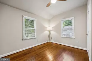 8810 Hawkins Ln, Chevy Chase, MD 20815 - Photo 16