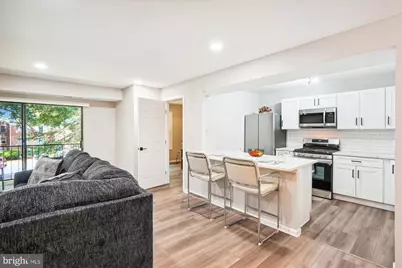 820 Quince Orchard Boulevard #102, Gaithersburg, MD 20878 - Photo 2