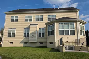 23214 Yellowwood Dr, Clarksburg, MD 20871 - Photo 4