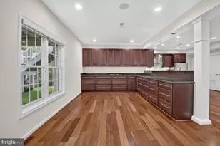 210 Long Trail Ln, Rockville, MD 20850 - Photo 64