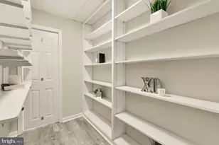 11000 Rosemont Dr, Rockville, MD 20852 - Photo 6