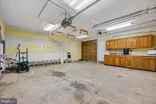 17132 Hoskinson Rd, Poolesville, MD 20837 - Photo 40