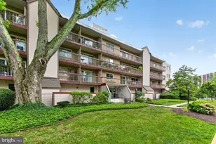 7400 Lakeview Dr, Bethesda, MD 20817 - Photo 1