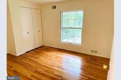 10916 Candlelight Lane, Potomac, MD 20854 - Photo 12