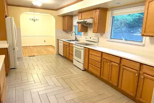 10916 Candlelight Ln, Potomac, MD 20854 - Photo 6