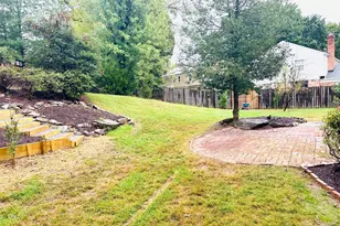 10916 Candlelight Ln, Potomac, MD 20854 - Photo 20