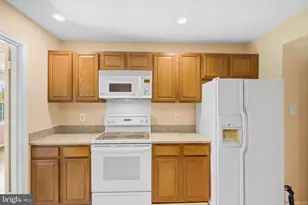 5816 Edson Ln, North Bethesda, MD 20852 - Photo 12