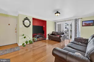 138 Duvall Ln, Gaithersburg, MD 20877 - Photo 2