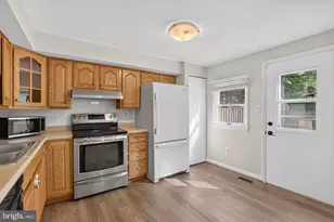 18717 Barn Swallow Terrace, Gaithersburg, MD 20879 - Photo 6