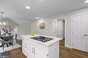 12004 Pineapple Grove Dr, North Potomac, MD 20878 - Photo 16