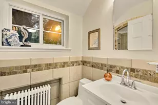 8410 Cedar St, Silver Spring, MD 20910 - Photo 18