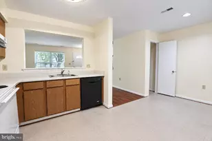 18012 Golden Spring Ct, Olney, MD 20832 - Photo 8
