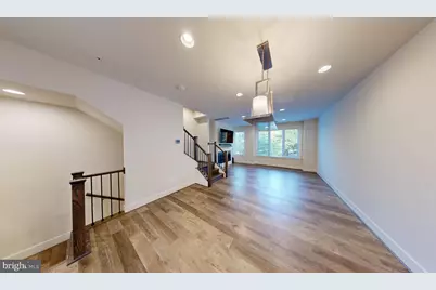 10366 Jacobsen Street, Bethesda, MD 20817 - Photo 2